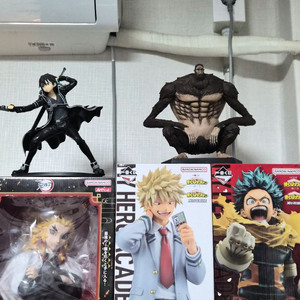 피규어 판매해요 찔러주세여(교환환영)