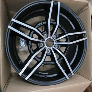 BMW f바디 19인치 신품휠 팝니다