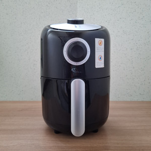 겐지아 알렌토 레오폴디 JSK-17001(블랙) 에어프라이어 1,6L 판매합니다~~