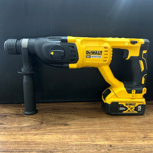 디월트 충전 함마드릴 DCH133 브러시리스 배터리포함