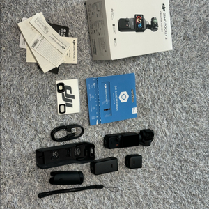 dji 오즈모 포켓3 크리에이터콤보 박스풀 팝니다