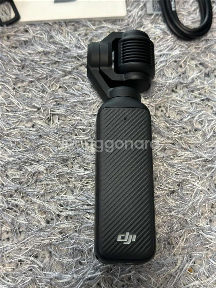 dji 오즈모 포켓3 크리에이터콤보 박스풀 팝니다--4