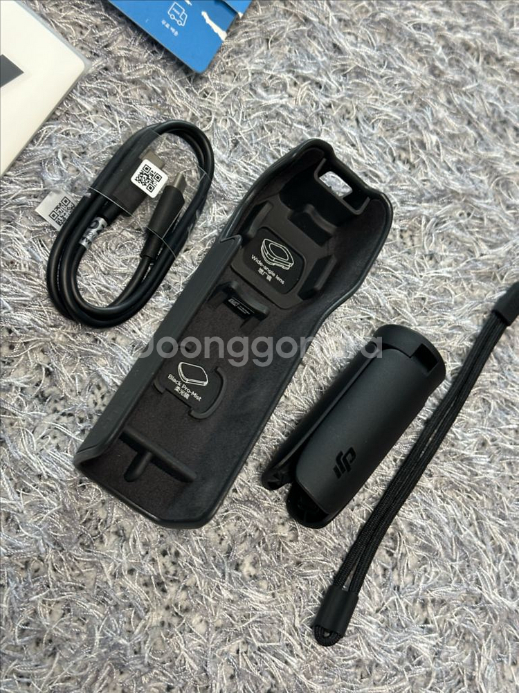 dji 오즈모 포켓3 크리에이터콤보 박스풀 팝니다--6