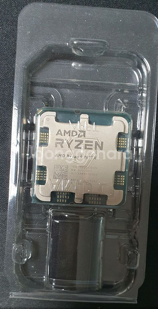 라이젠 9 7950X0 팝니다.--0