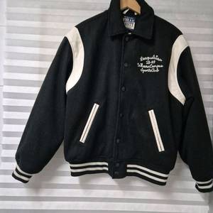 후아유 바시티 점퍼