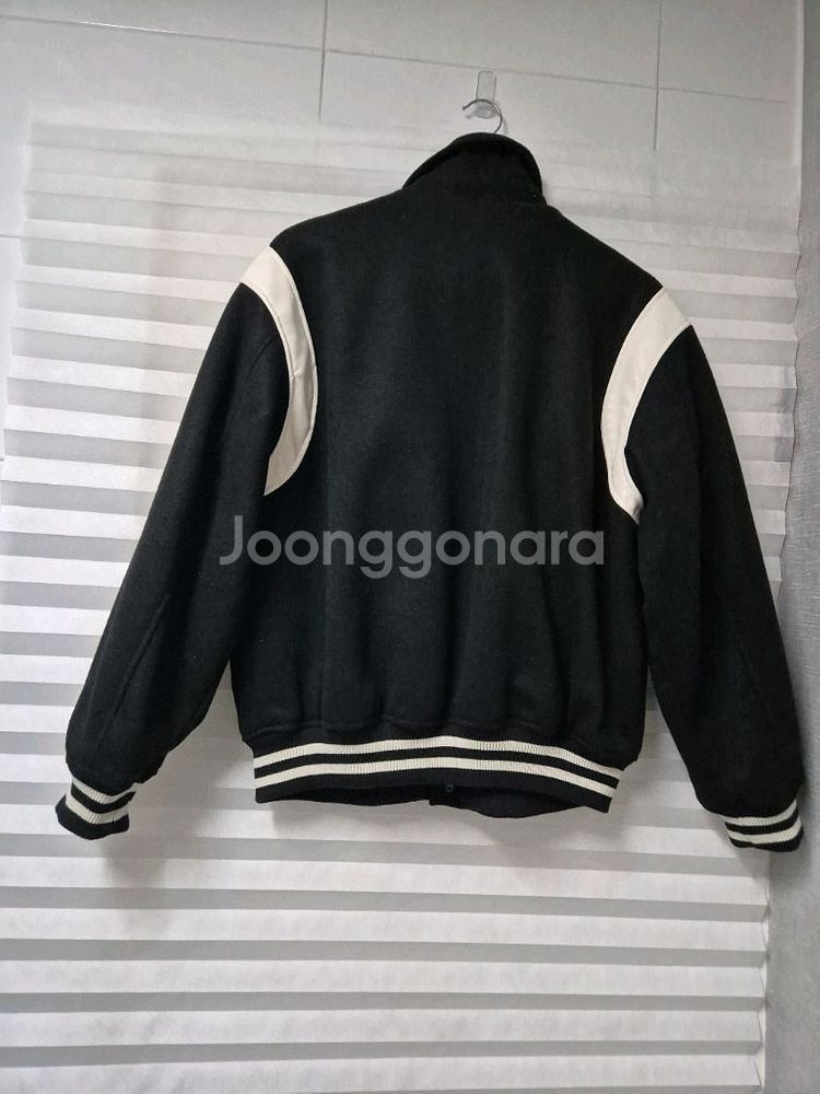 후아유 바시티 점퍼--1