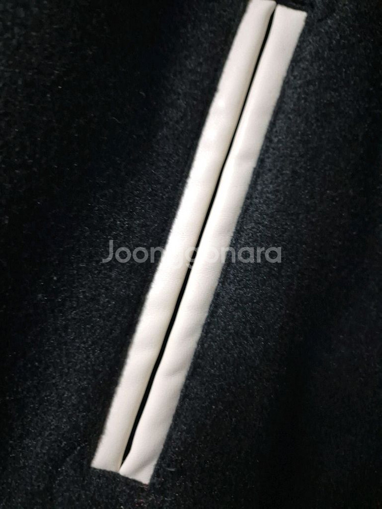 후아유 바시티 점퍼--5