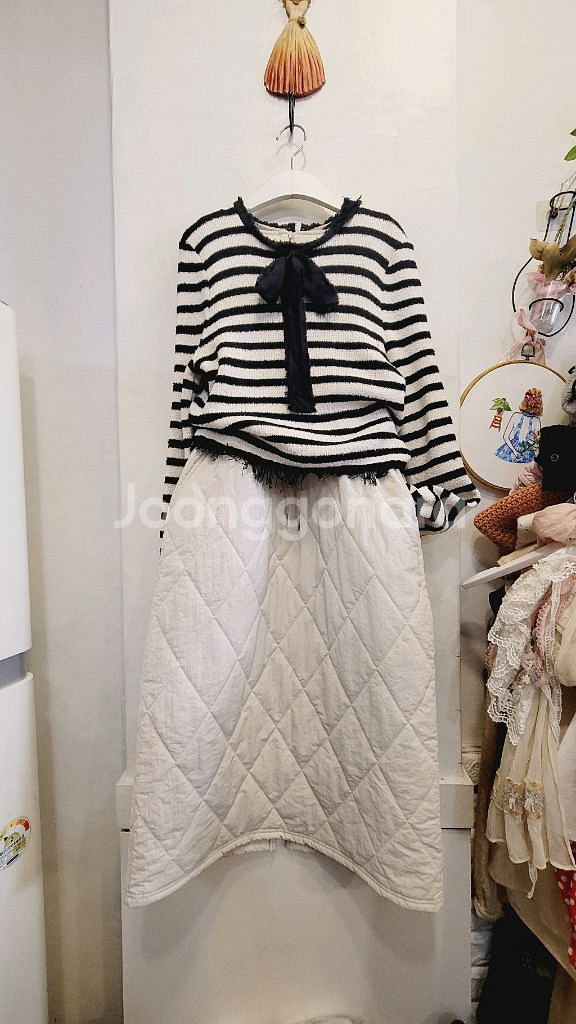 자라 스트라이프 니트 . 퀼팅 누빔 원피스--0