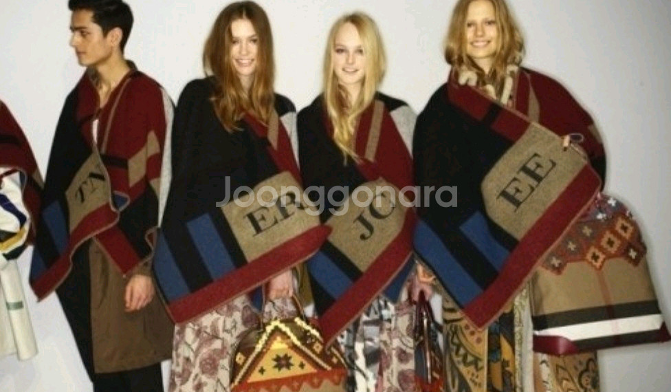 버버리프로썸 판초--5