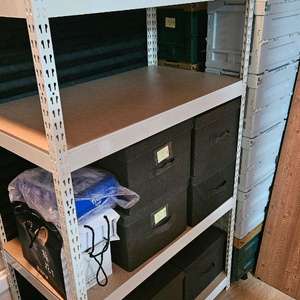 무볼트 앵글 4단 선반 팝니다.