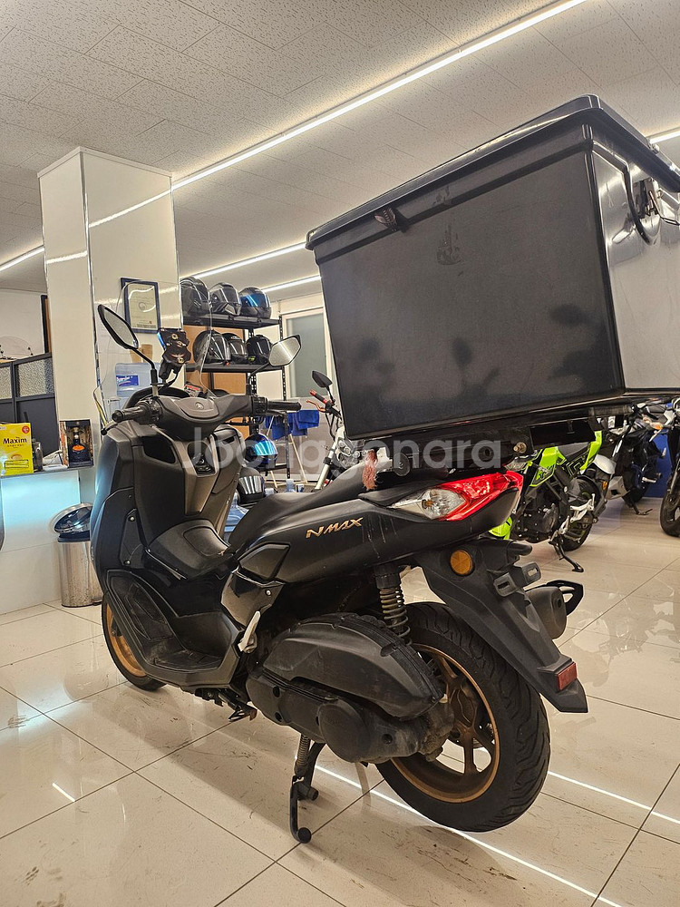 상태 좋은 24년식 nmax125 빨리 팝니다 !!--3