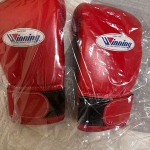 위닝 글러브 10온스 레드 벨크로 완전 새상품