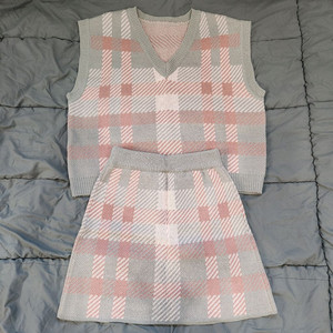 하운드투스체크 니트 미니스커트+베스트 세트 그린 핑크/ 새거