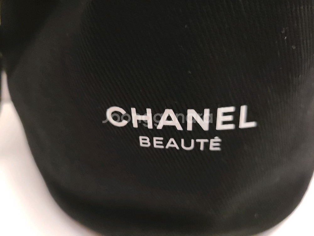 정품) 샤넬 복조리 파우치 가방 (코스메틱)--1