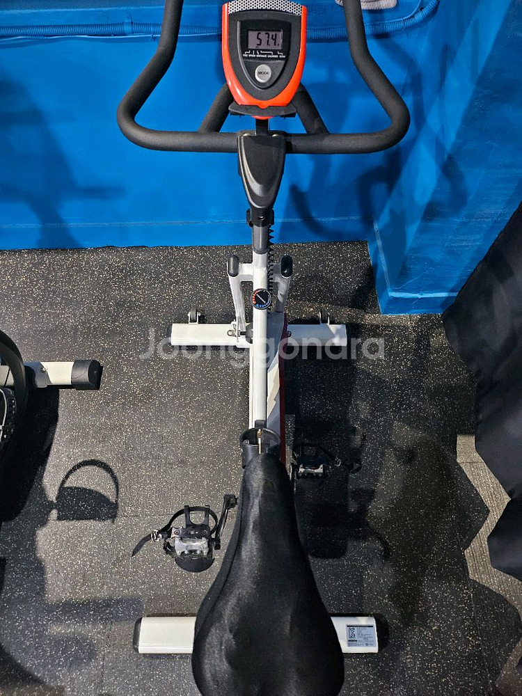 상태 좋은 멜킨 스피닝 자전거 스핀바이크 팔아요--1