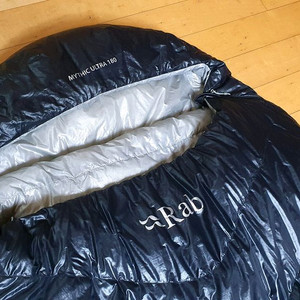 랩 미틱 울트라 180 블랙 침낭