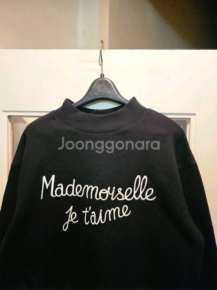 럭키슈에뜨 레터링 맨투맨 F--2