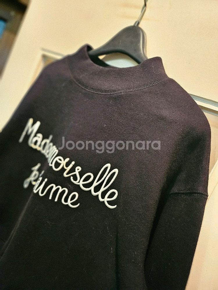 럭키슈에뜨 레터링 맨투맨 F--1