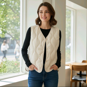 (새상품) 물결퀼팅 패딩 조끼