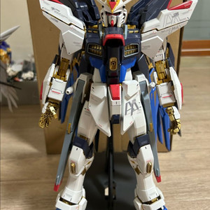 반다이 PG 스트라이크 프리덤 가조 7만 판