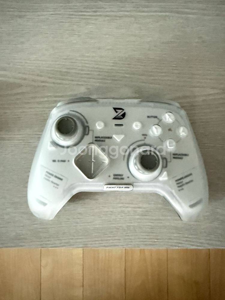 ZD 얼티메이트 레전드 게임패드 팝니다!!--0