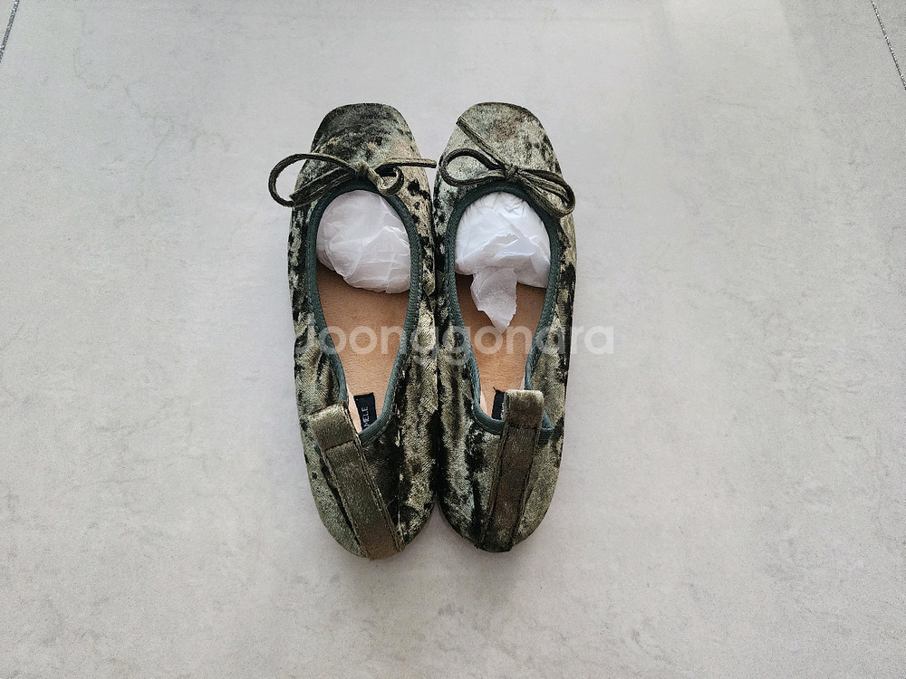 포멜카멜라 240사이즈 플랫슈즈 새거팔아요--4