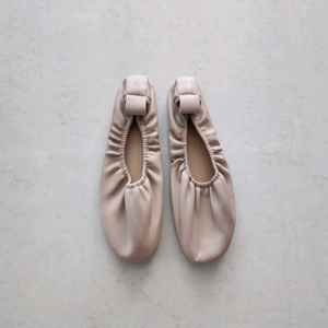 깔랑 가죽플랫슈즈 240사이즈팔아요