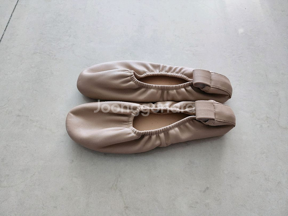 깔랑 가죽플랫슈즈 240사이즈팔아요--2