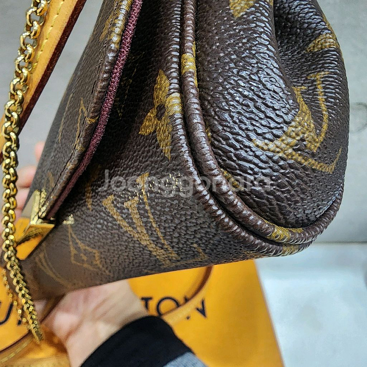 루이비통 페이보릿 PM 갈라짐.까짐x--5