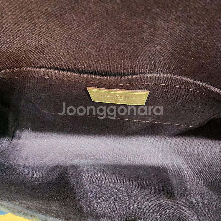 루이비통 페이보릿 PM 갈라짐.까짐x--9