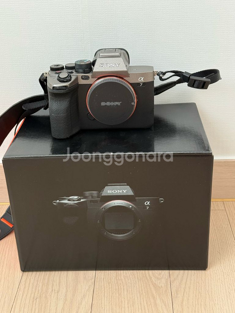 소니 A7M4 컷수 적은 바디 판매합니당--0