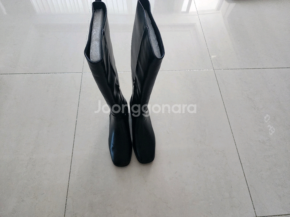 240사이즈 여성 겨울롱부츠 새거팔아요--1