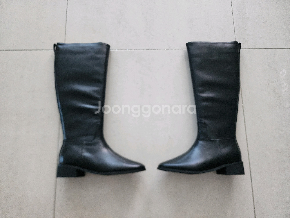 240사이즈 여성 겨울롱부츠 새거팔아요--4