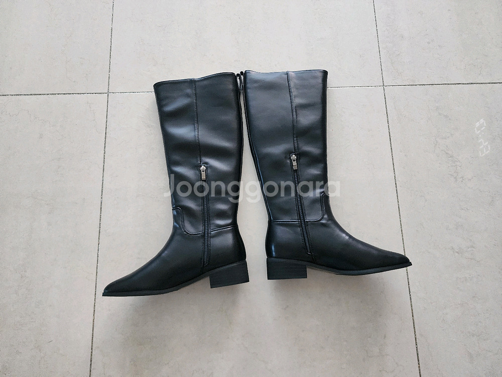 240사이즈 여성 겨울롱부츠 새거팔아요--3