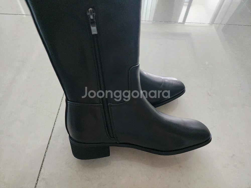 240사이즈 여성 겨울롱부츠 새거팔아요--7