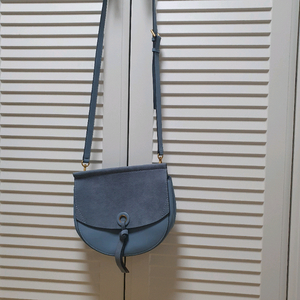 빈폴 크로스백 /상태좋음