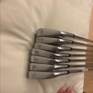 타이틀리스트 T250아이언세트 골프채 팝니다.