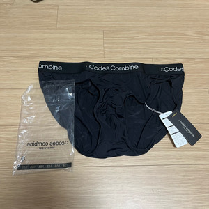 코데즈컴바인 삼각팬티 브리프