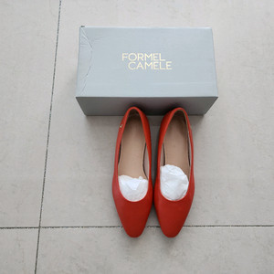포멜카멜라 여성 양가죽구두 새거240사이즈 새거팔아요