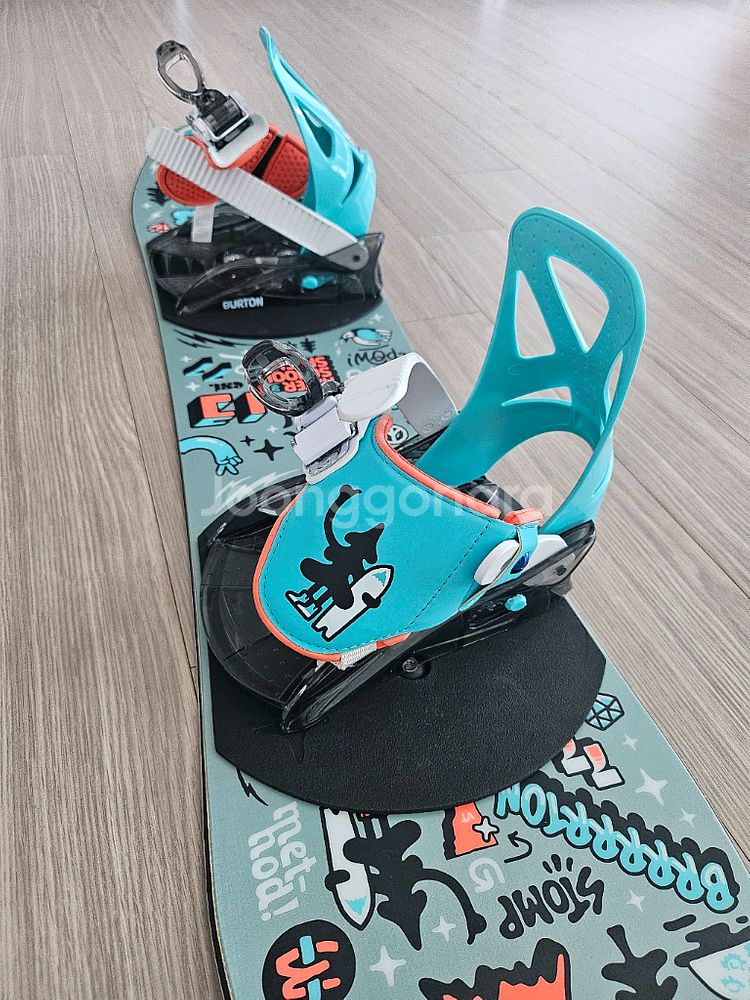 버튼 애프터스쿨 아동 스노우보드 세트 판매합니다.--2