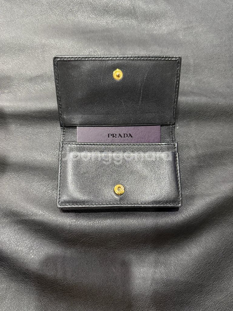 프라다 지갑--1