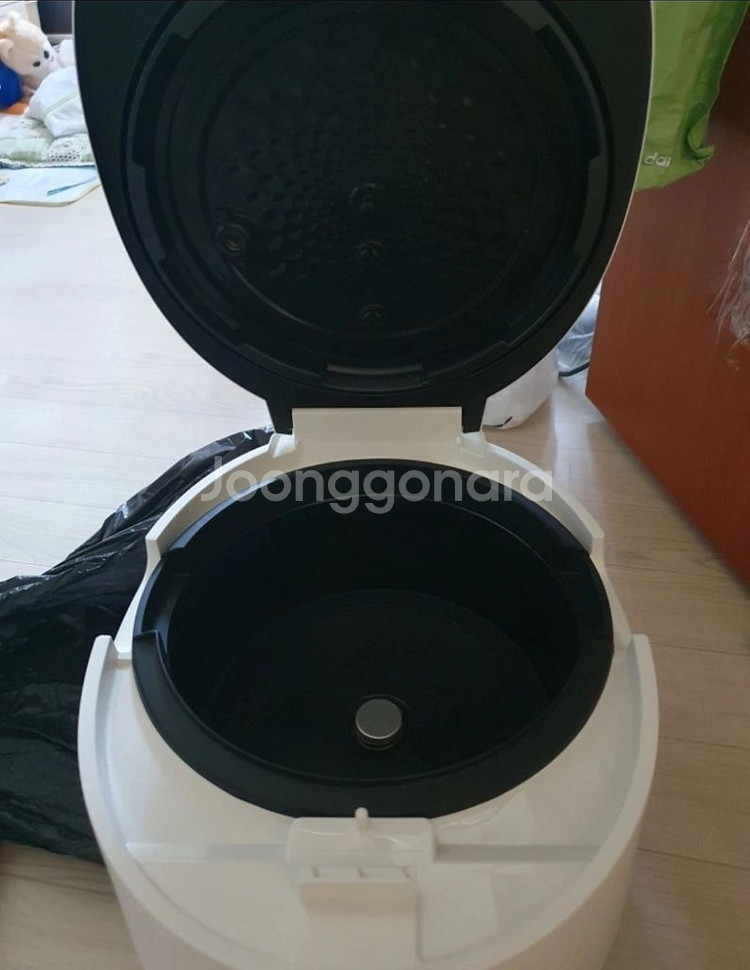 쿠첸 10인용 압력밥솥 CRS-WK1040--1