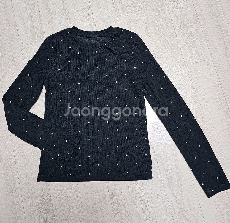 예쁜 재질짱짱 블랙티셔츠(새거) 저렴하게--2