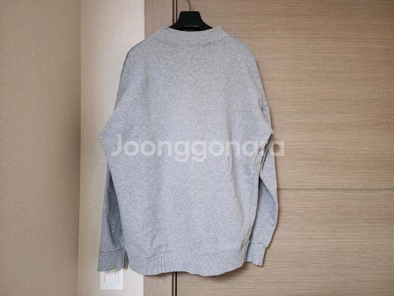 브이넥맨투맨--2