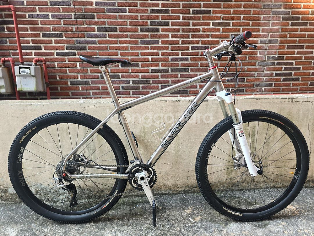 실버라도 90. 티타늄MTB 18.5사이즈--0