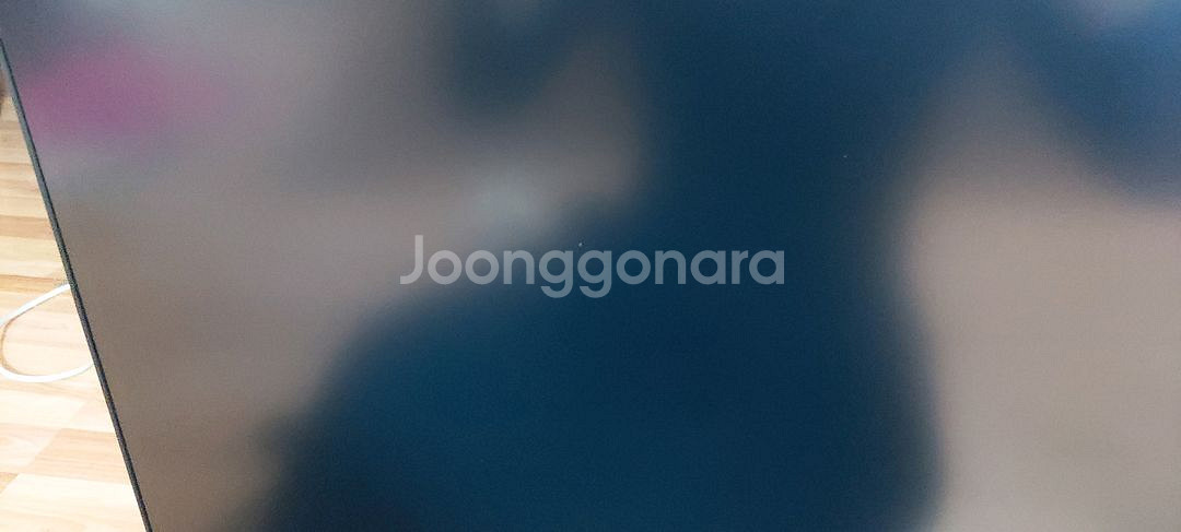 LG 27UP650 LED UHD 모니터 미세한 흠집 있습니다.--5