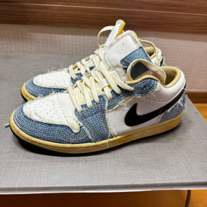 나이키 조던 재팬 275사이즈 팝니다.