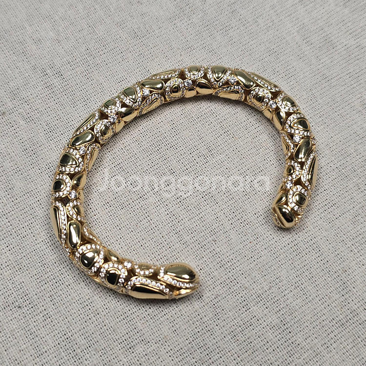 보테가베네타 뱅글 팔찌--1