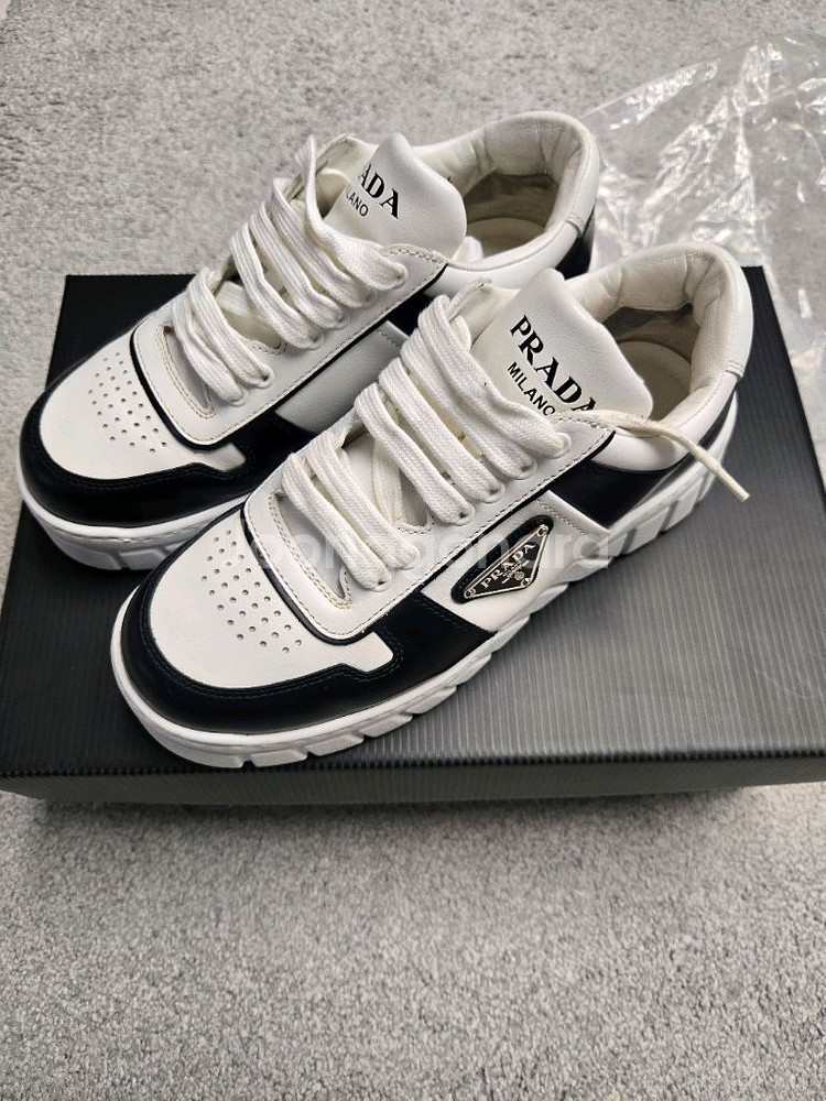 프라다 스니커즈 260--0
