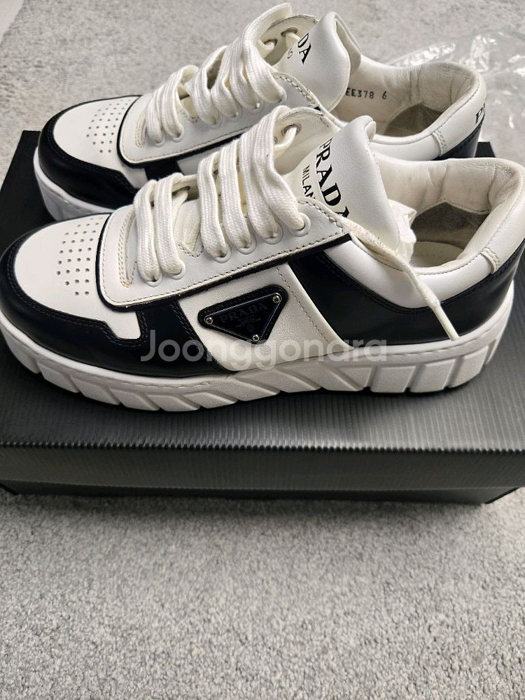 프라다 스니커즈 260--1